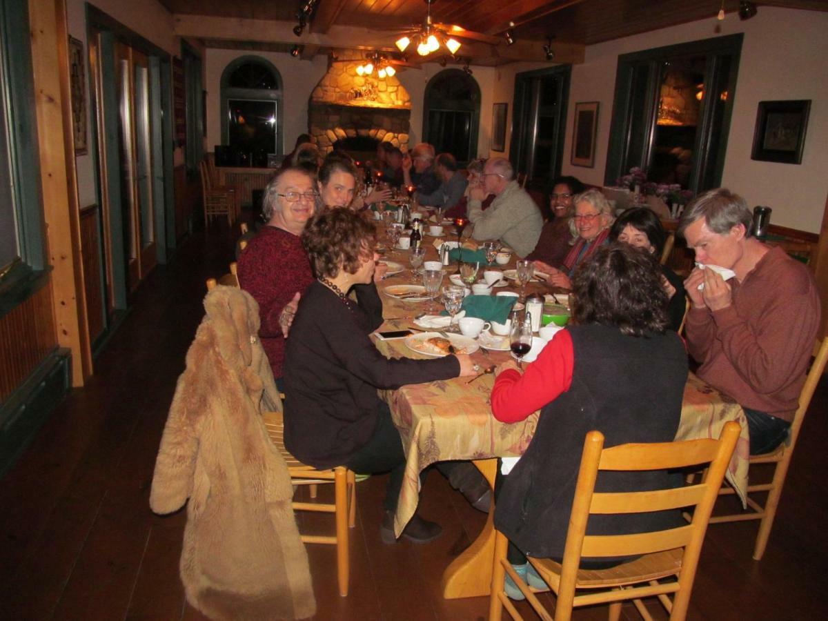 Trails End Inn Keene Valley ภายนอก รูปภาพ